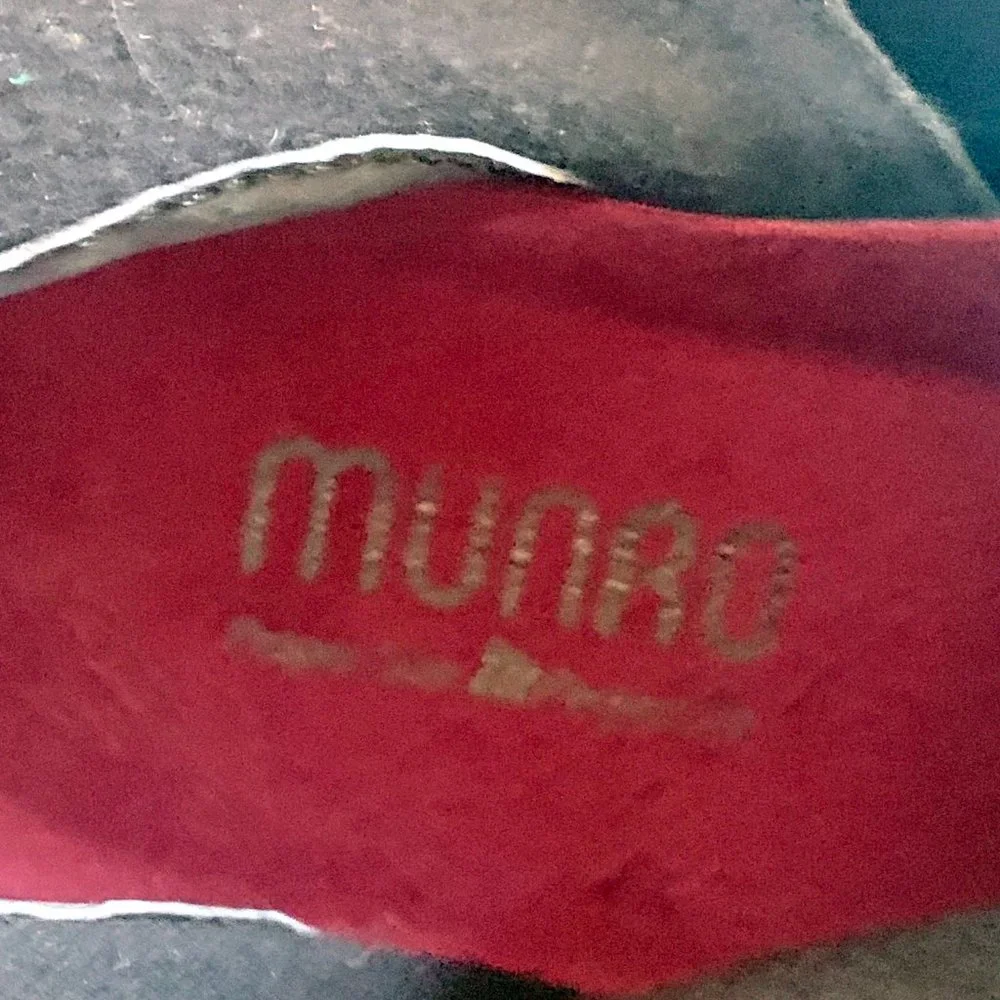 Munro double monk